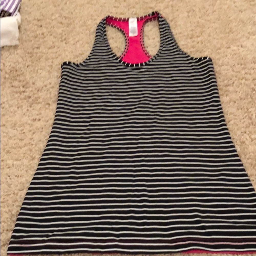 Girls Lululemon top